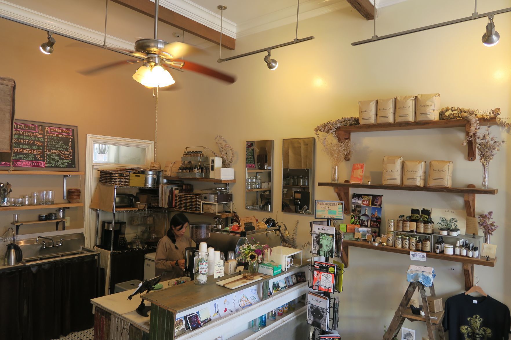 arrow cafe.jpg